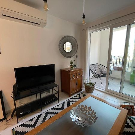 Spacious Seaview Sliema Apt, Steps From Valletta Ferry Kültér fotó