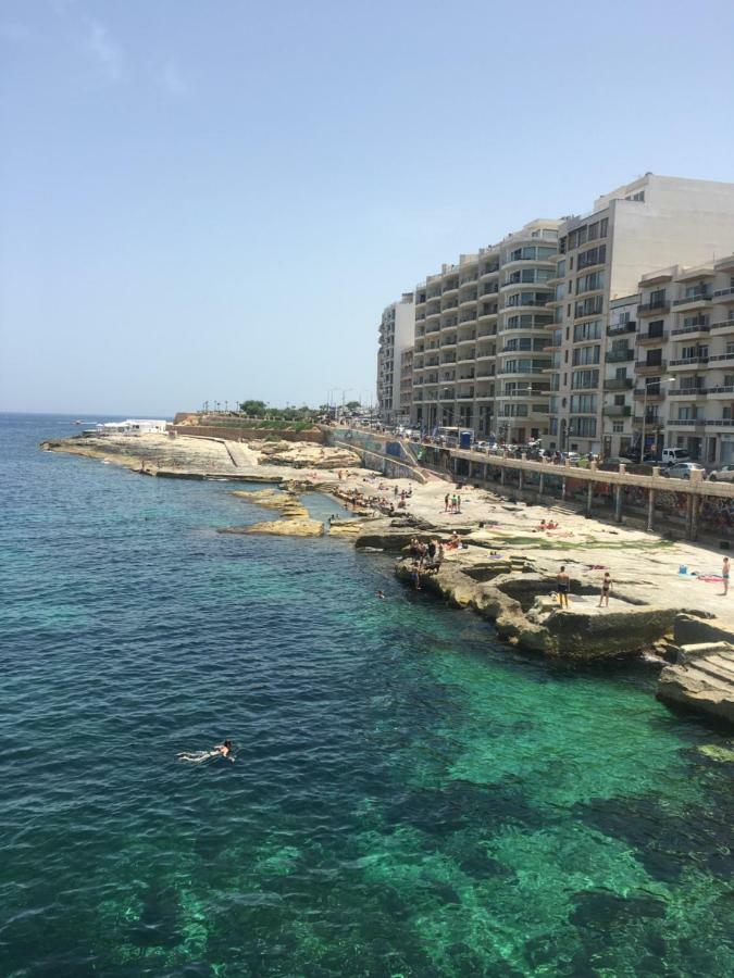 Spacious Seaview Sliema Apt, Steps From Valletta Ferry Kültér fotó